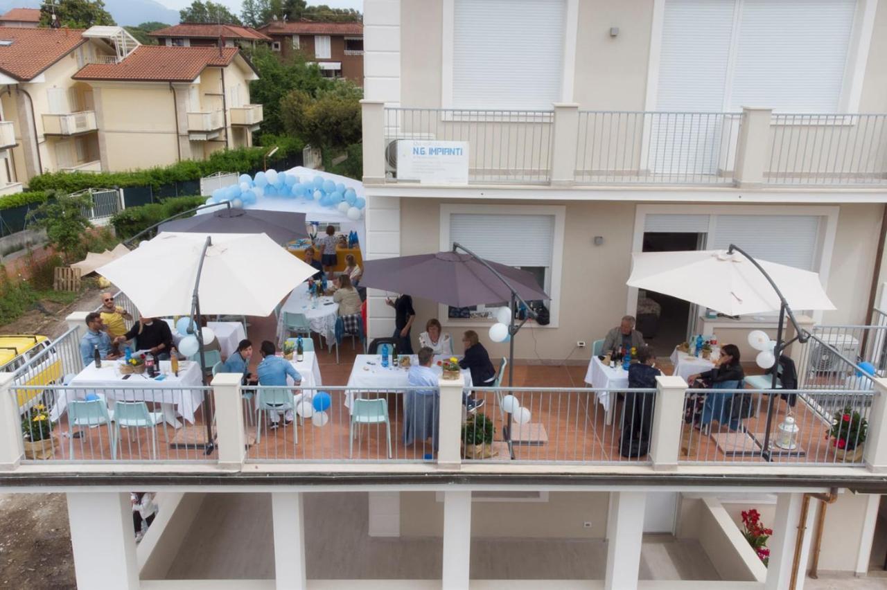 Residence Deamarina Marina di Massa Zewnętrze zdjęcie