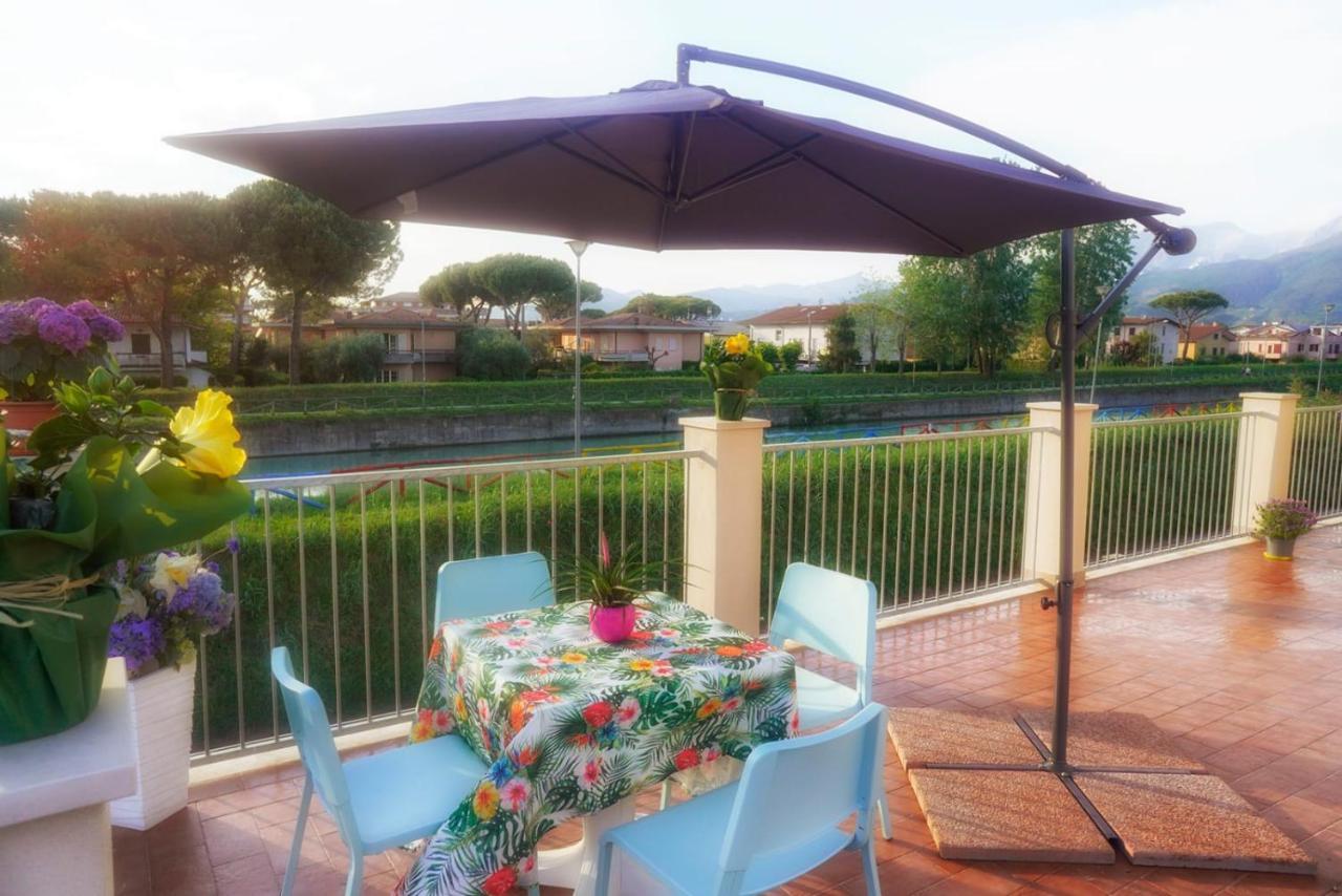 Residence Deamarina Marina di Massa Zewnętrze zdjęcie
