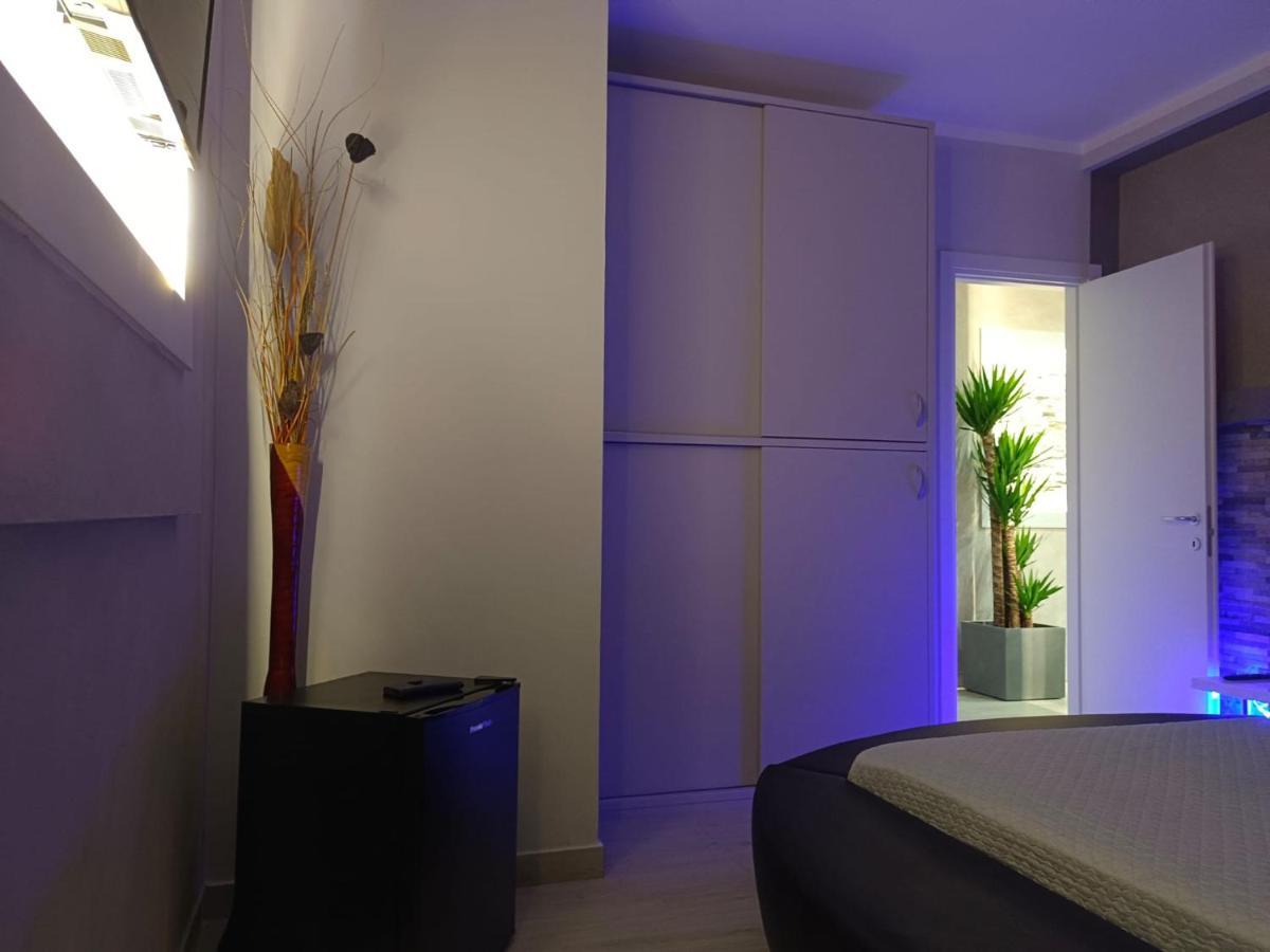 Residence Deamarina Marina di Massa Zewnętrze zdjęcie