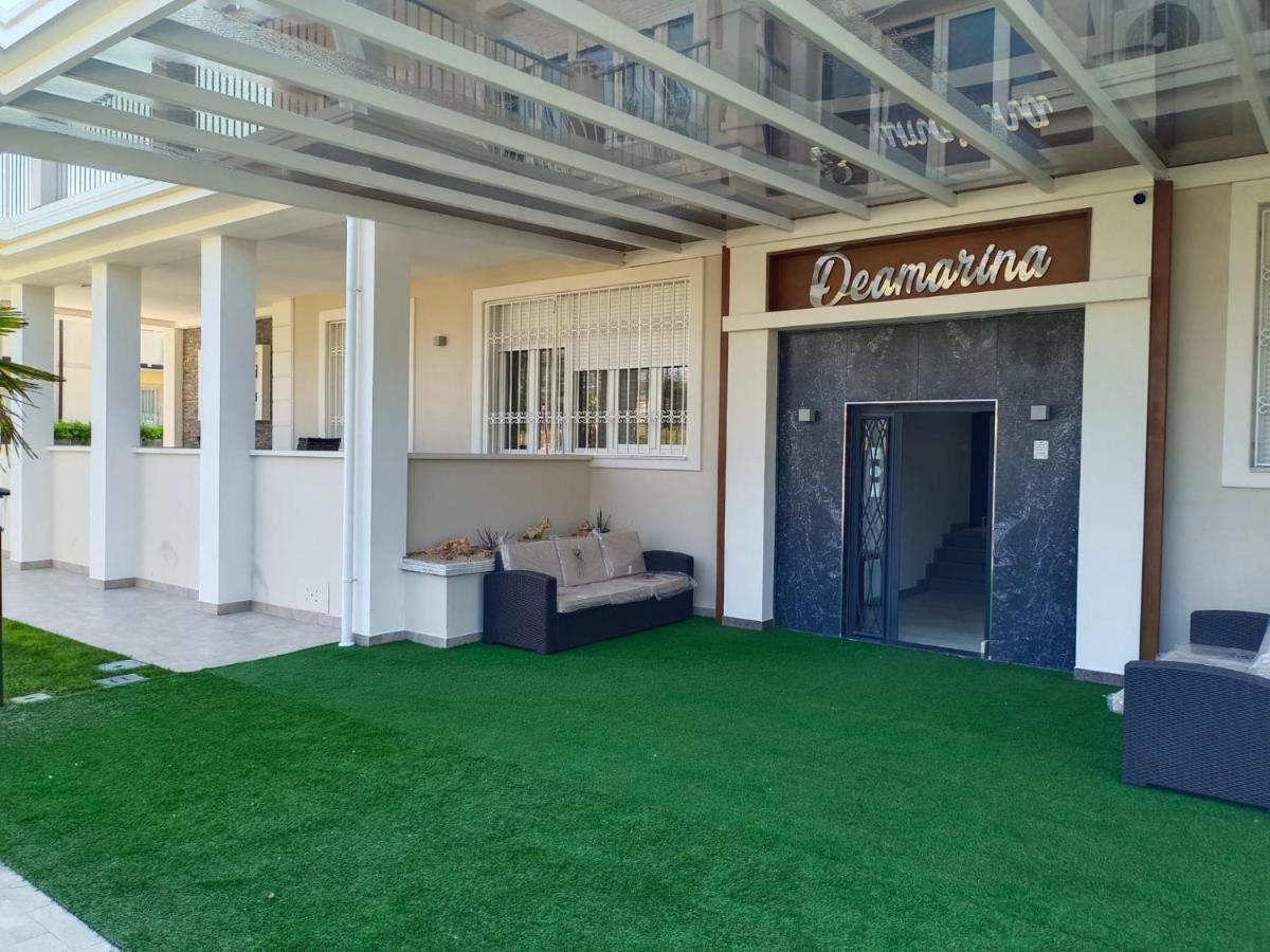 Residence Deamarina Marina di Massa Zewnętrze zdjęcie