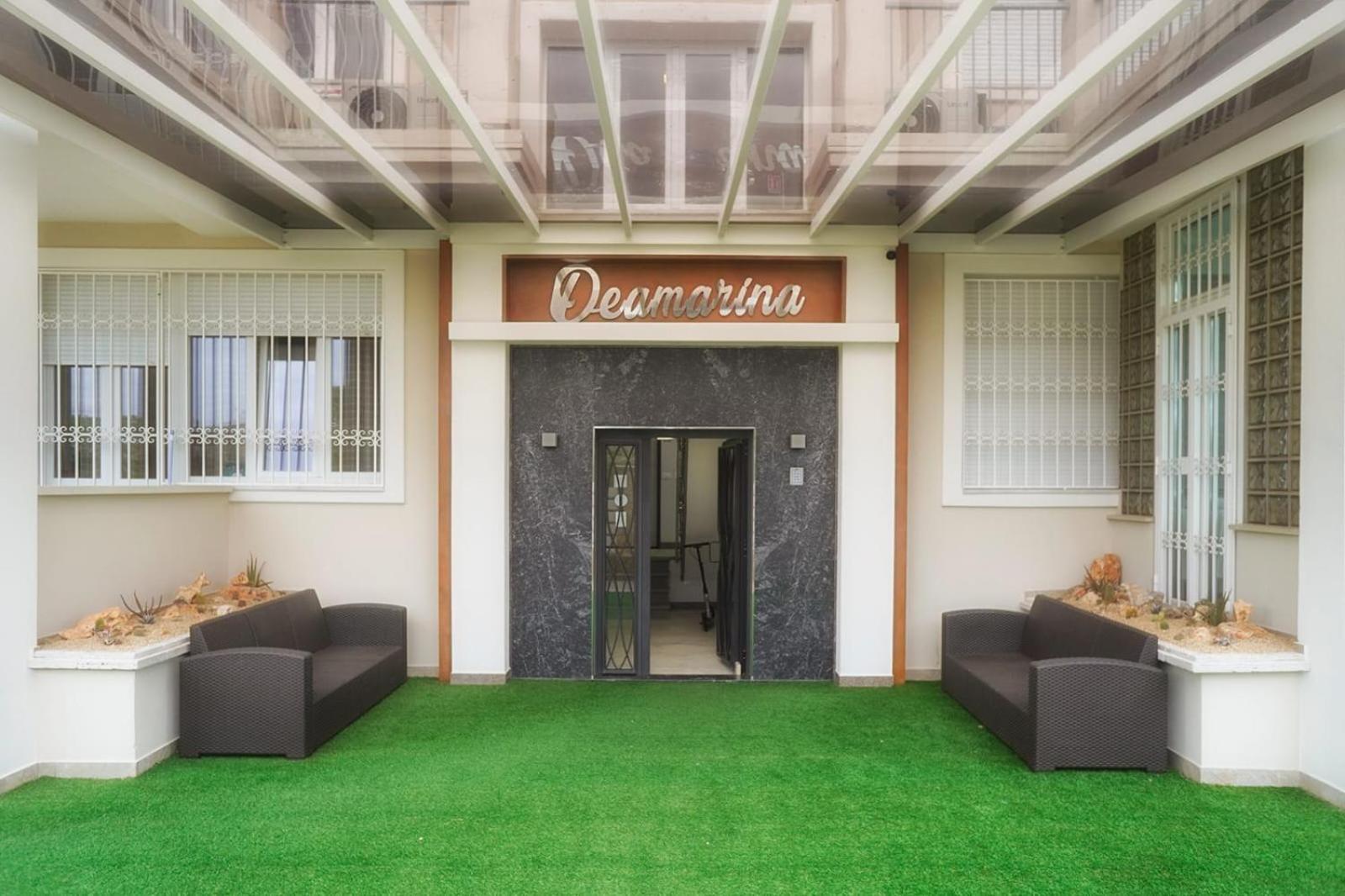 Residence Deamarina Marina di Massa Zewnętrze zdjęcie