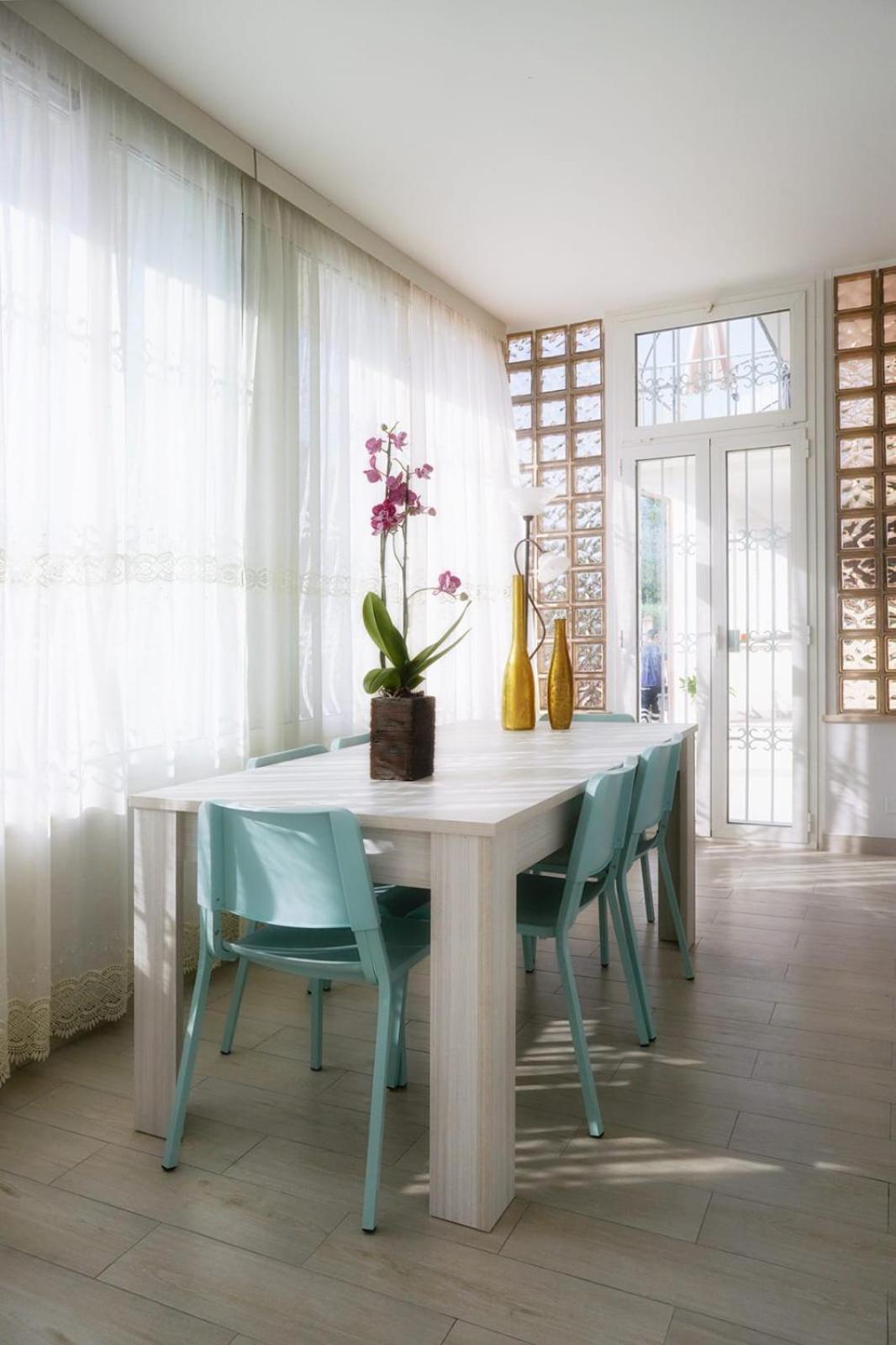 Residence Deamarina Marina di Massa Zewnętrze zdjęcie
